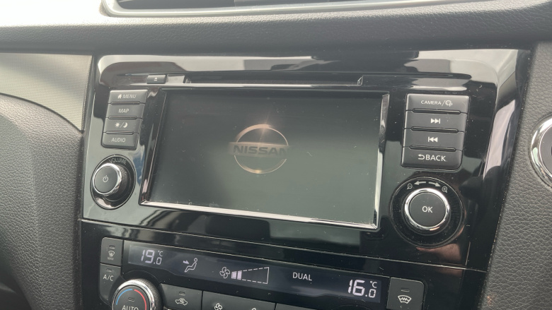 Nissan Qashqai 1.3 DiG-T Tekna 5dr Petrol Hatchback